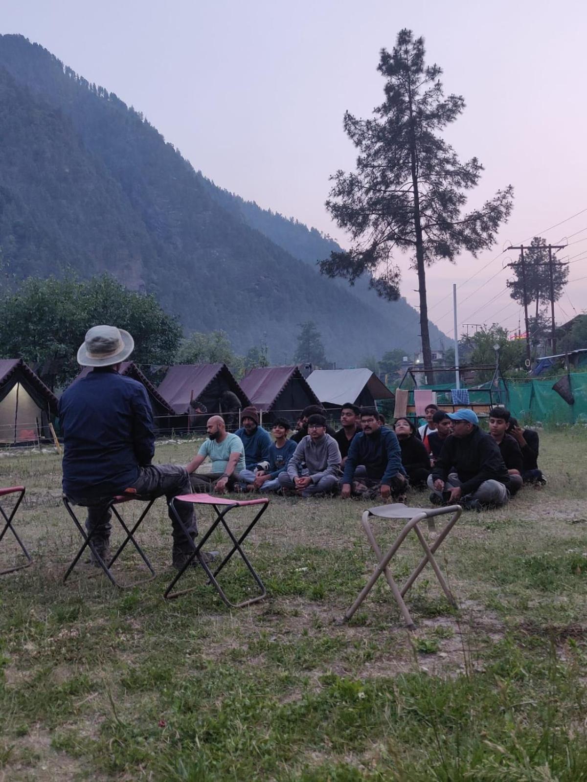 Himtrek Stay Kasol Buitenkant foto