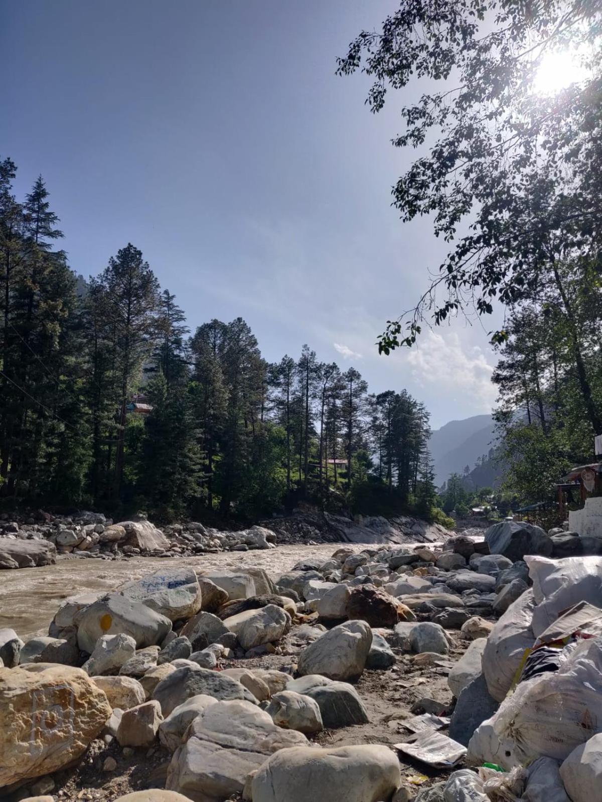 Himtrek Stay Kasol Buitenkant foto
