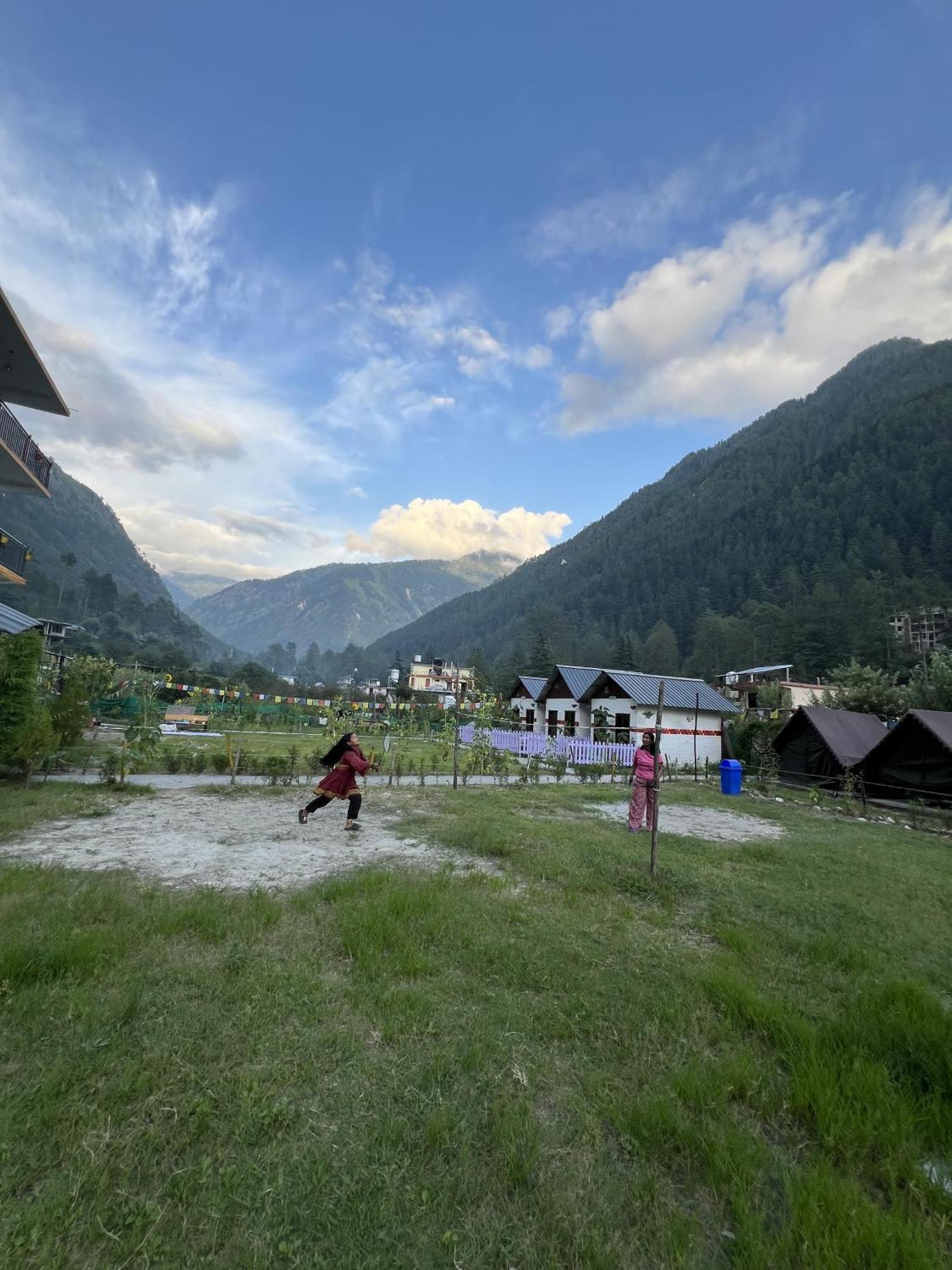 Himtrek Stay Kasol Buitenkant foto