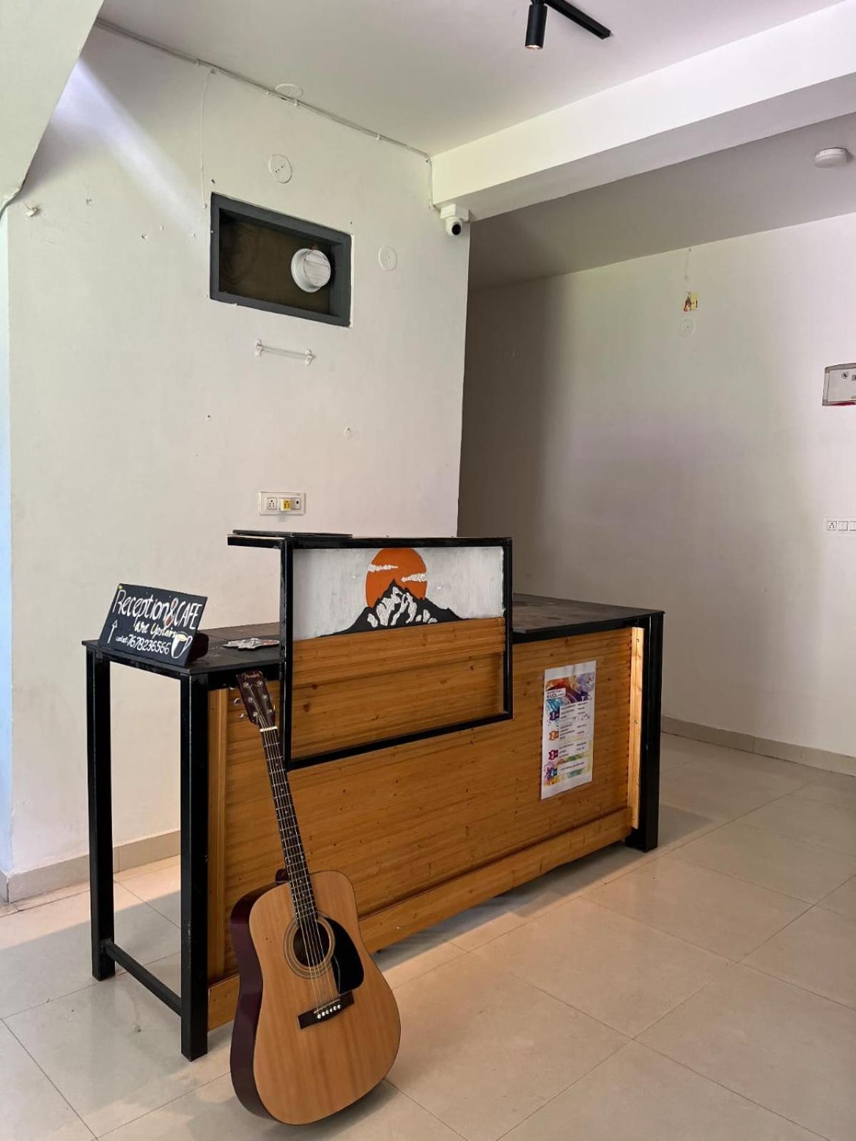 Himtrek Stay Kasol Buitenkant foto