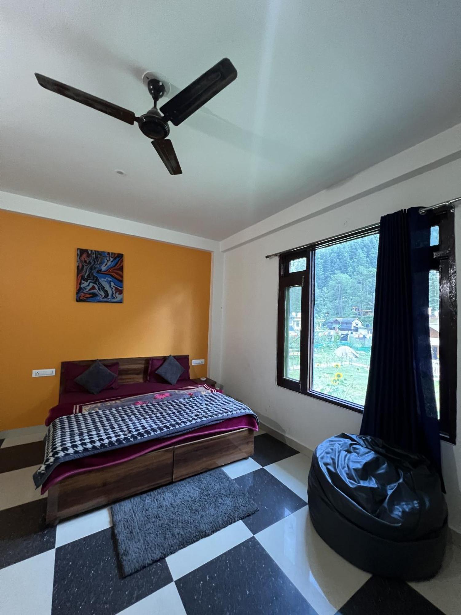 Himtrek Stay Kasol Buitenkant foto