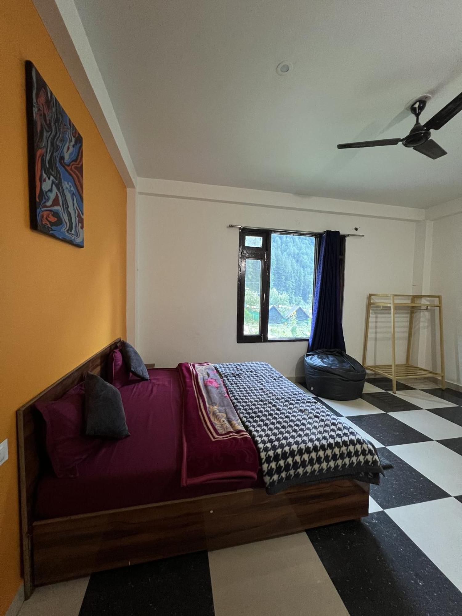 Himtrek Stay Kasol Buitenkant foto